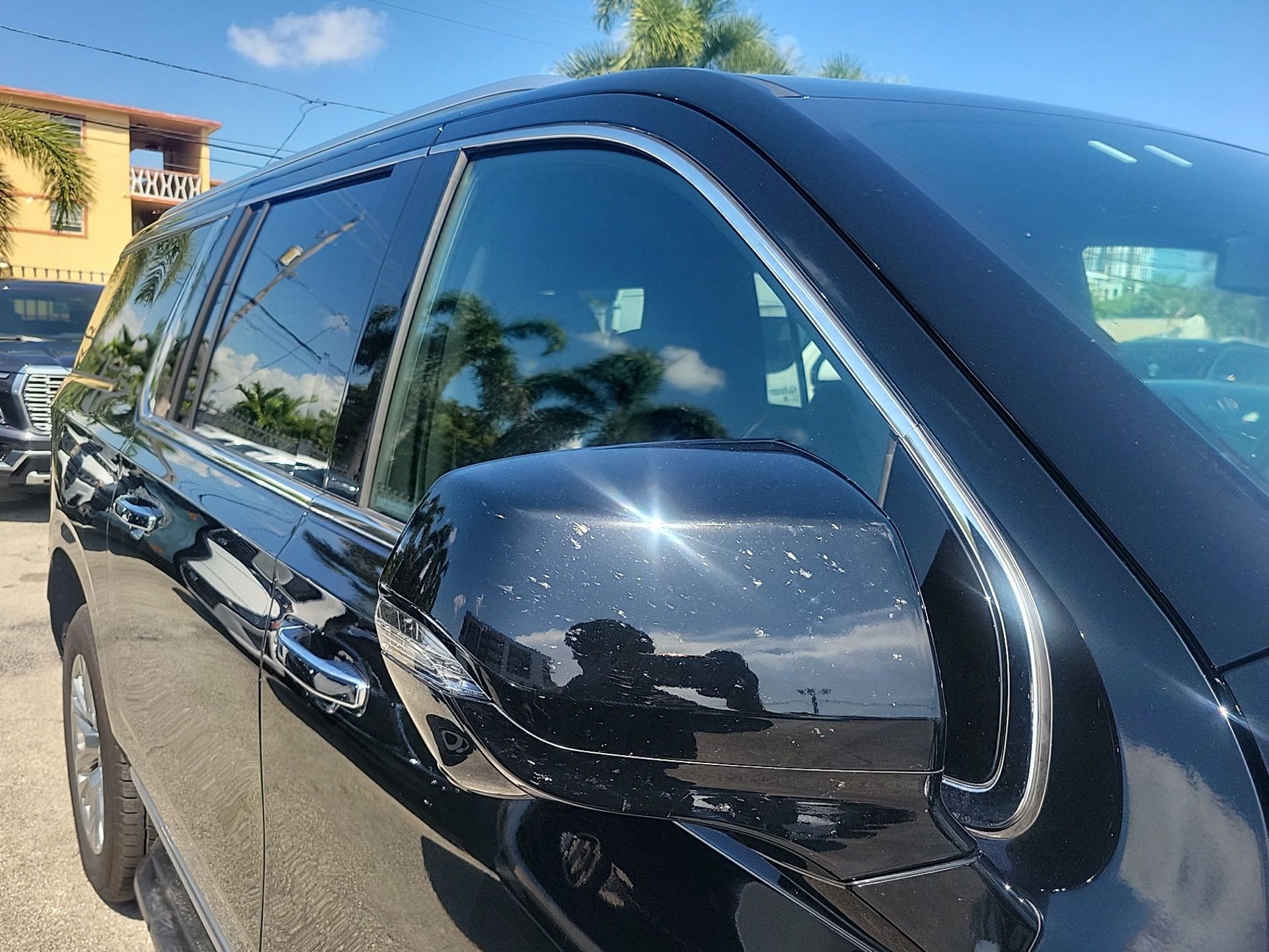 Used 2025 GMC Yukon XL Denali image 9