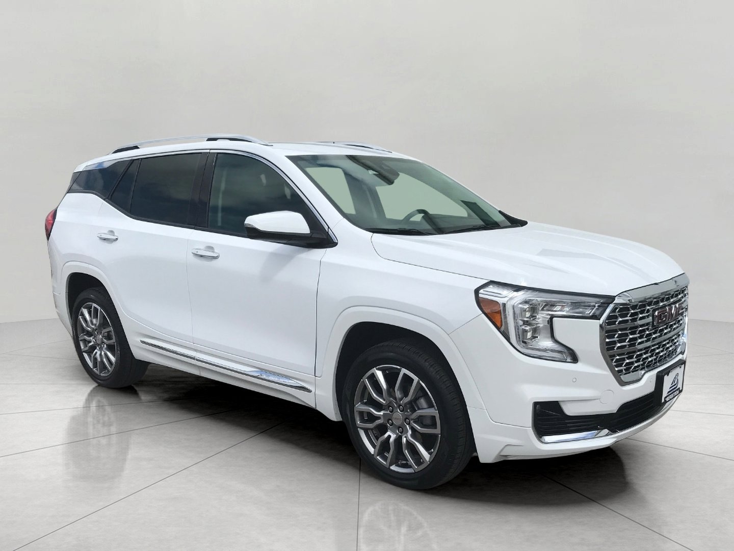 Used 2024 GMC Terrain Denali