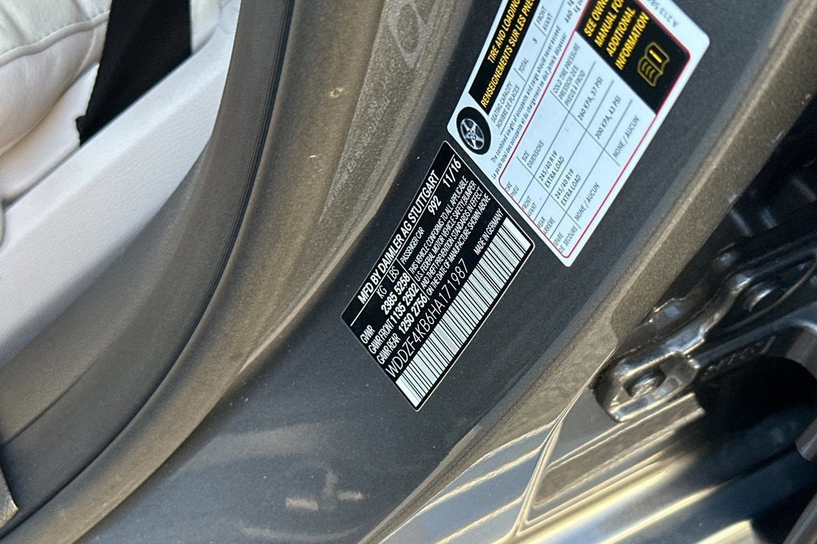 Used 2017 Mercedes-Benz E 300 4MATIC image 18