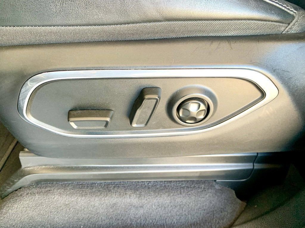 Used 2024 Jeep Wagoneer Series II w/ Flexible Seating Group AWD/4WD image 47