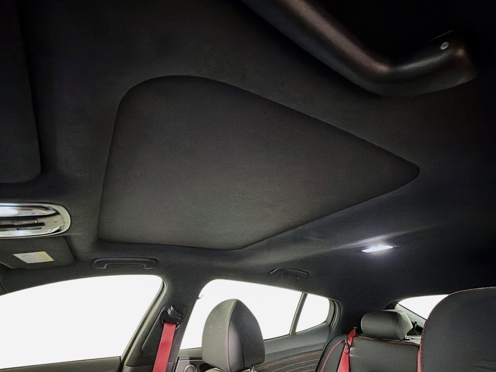 Certified 2023 Kia Stinger GT2 w/ Option Group 015 image 14