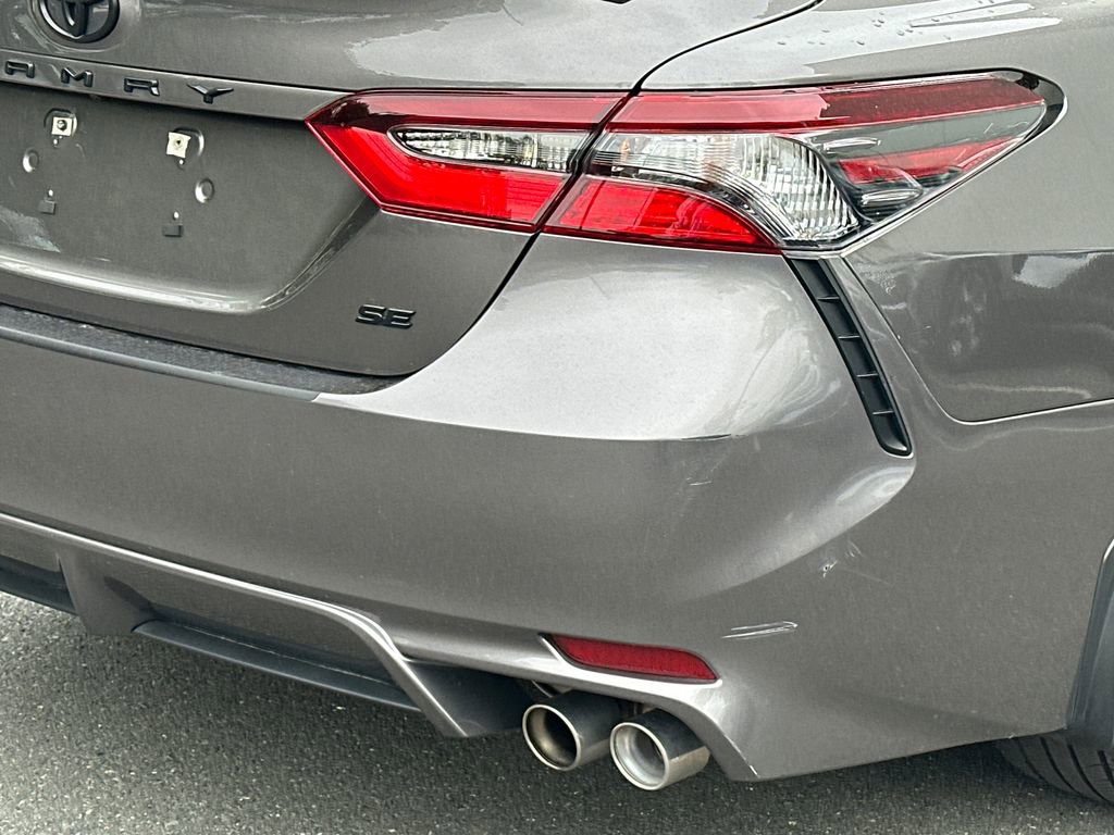 Used 2024 Toyota Camry SE w/ Cold Weather Package FWD image 5