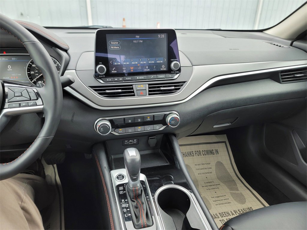Used 2025 Nissan Altima 2.5 SR image 20