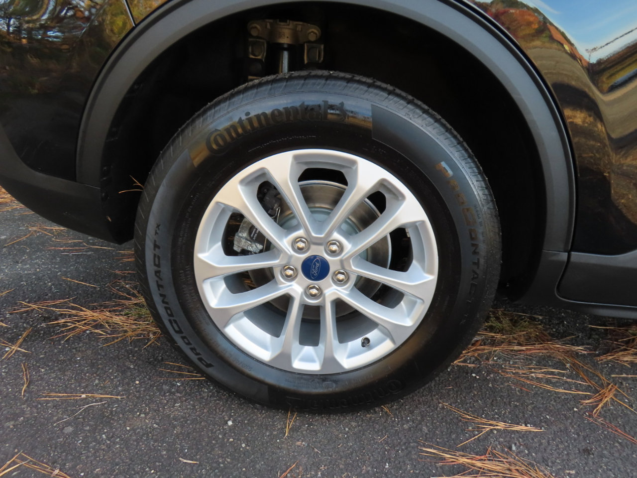 Used 2020 Ford Escape SE image 13