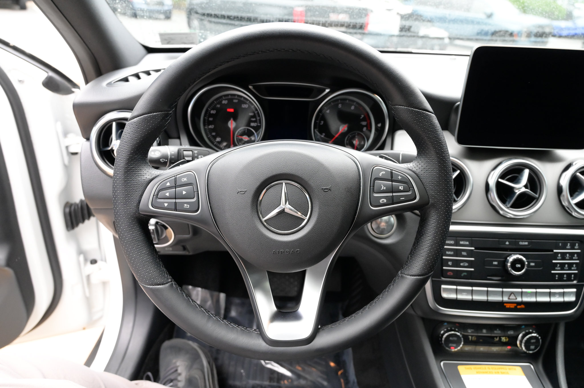 Used 2019 Mercedes-Benz GLA 250 4MATIC image 22