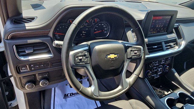 Used 2023 Chevrolet Suburban LS RWD image 11
