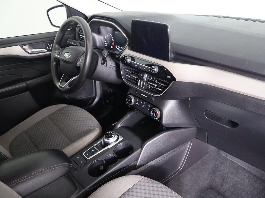 Used 2021 Ford Escape SE image 25