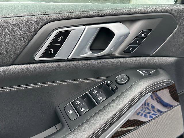 Used 2021 BMW X5 xDrive40i w/ Premium Package image 17