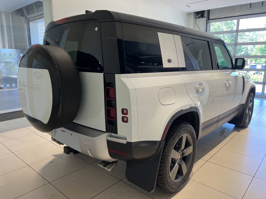 New 2024 Land Rover Defender 110 SE AWD/4WD image 5