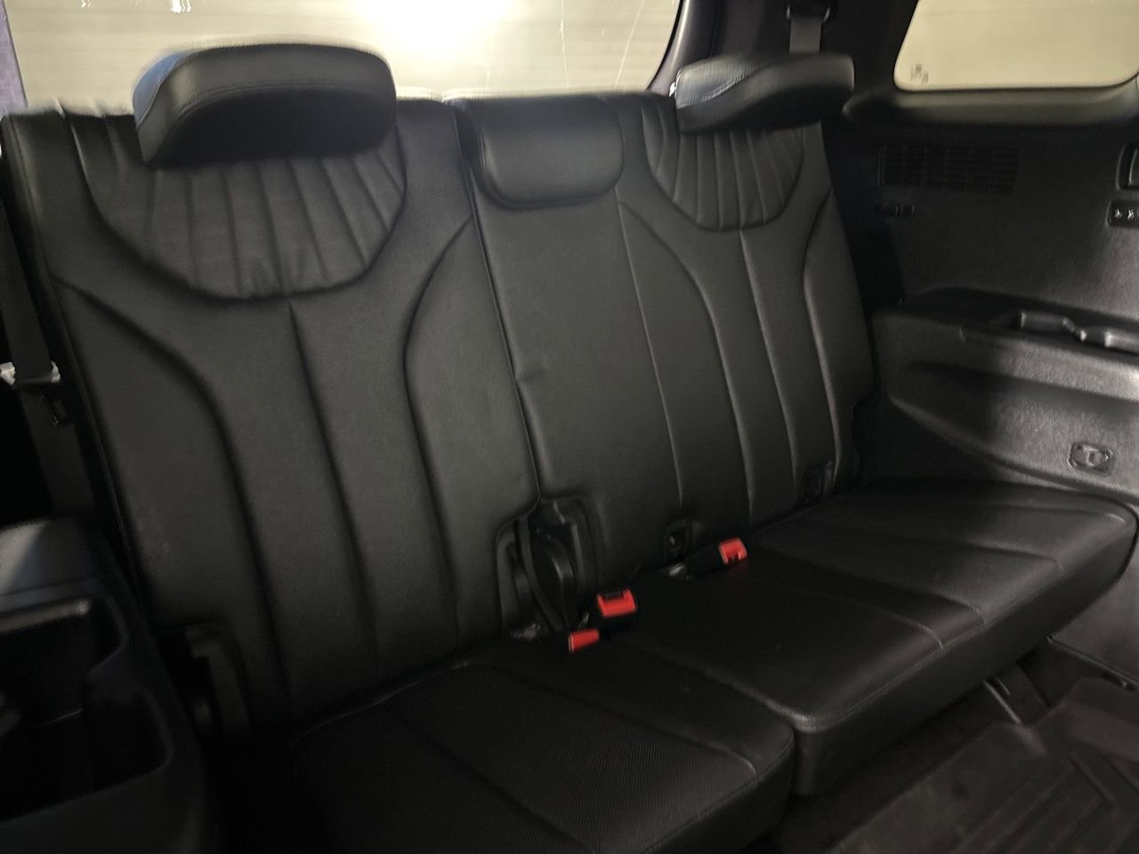 Used 2023 Hyundai Palisade Limited w/ Cargo Package image 31