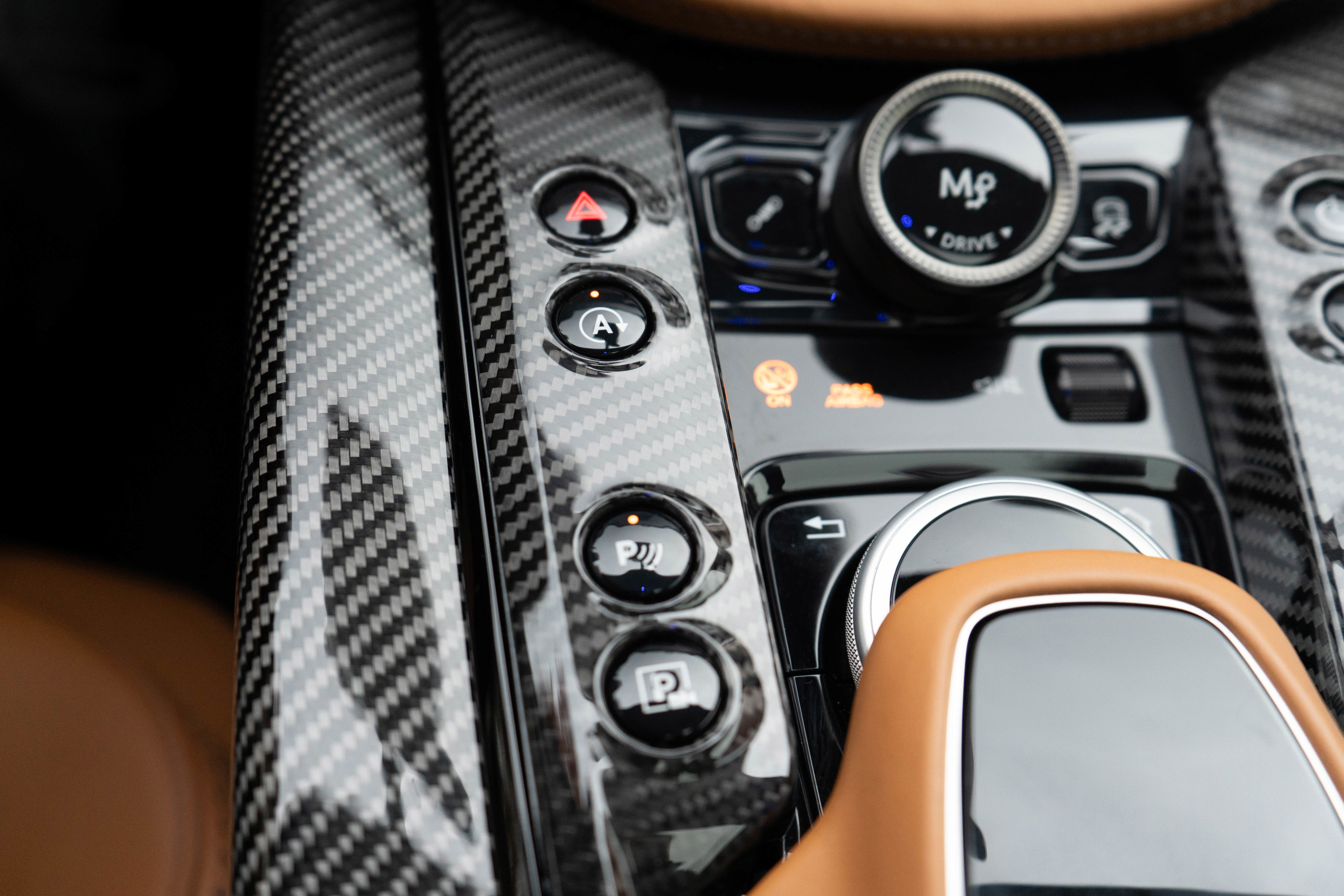 Used 2024 Aston Martin DBX 707 image 30