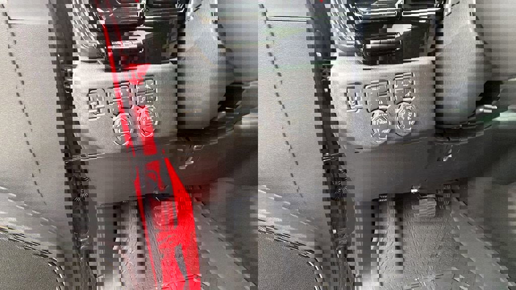 New 2026 Chevrolet Silverado 2500 ZR2 image 19