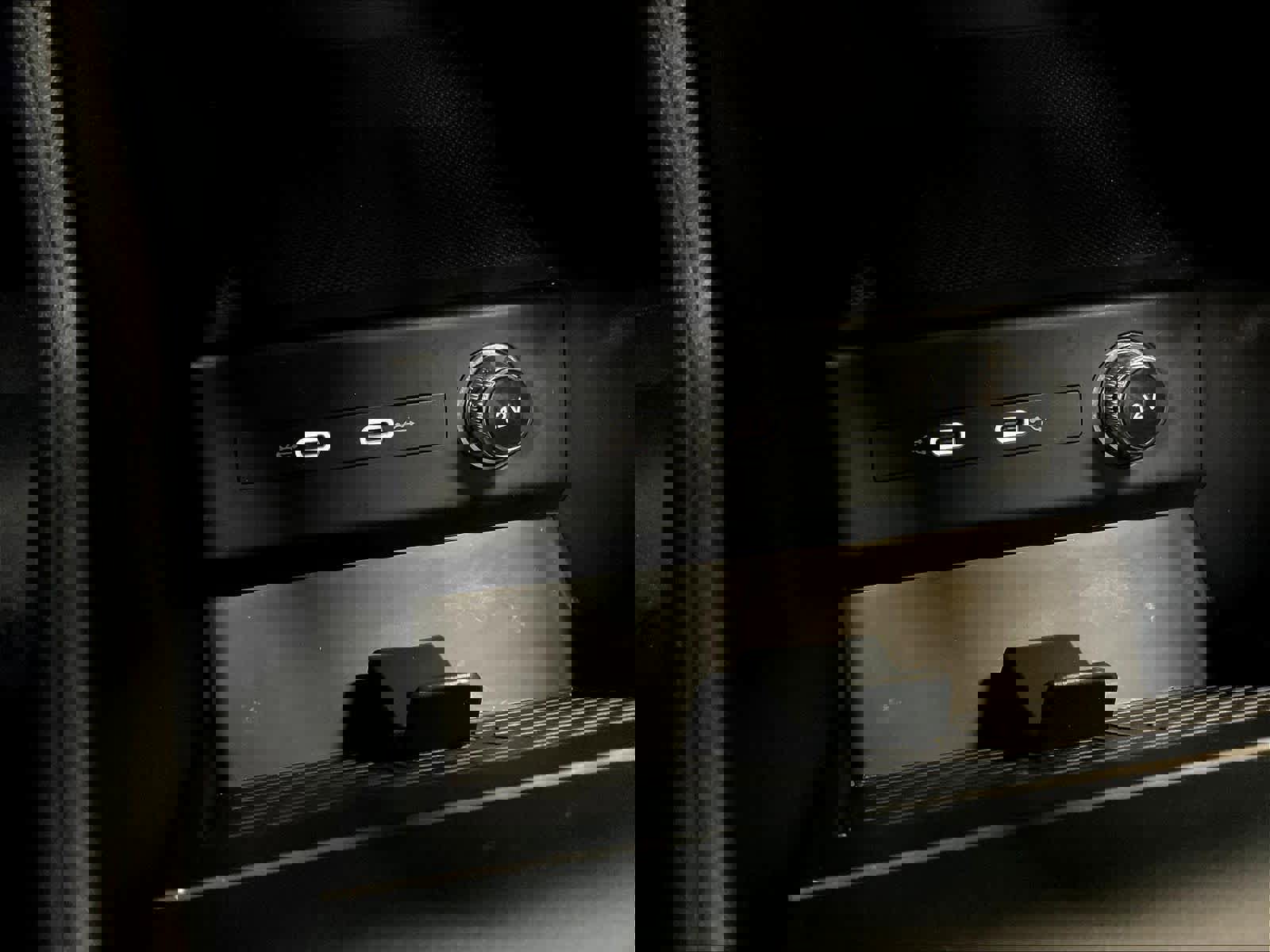 Used 2023 Audi Q4 e-tron Premium Plus w/ Premium Plus image 32