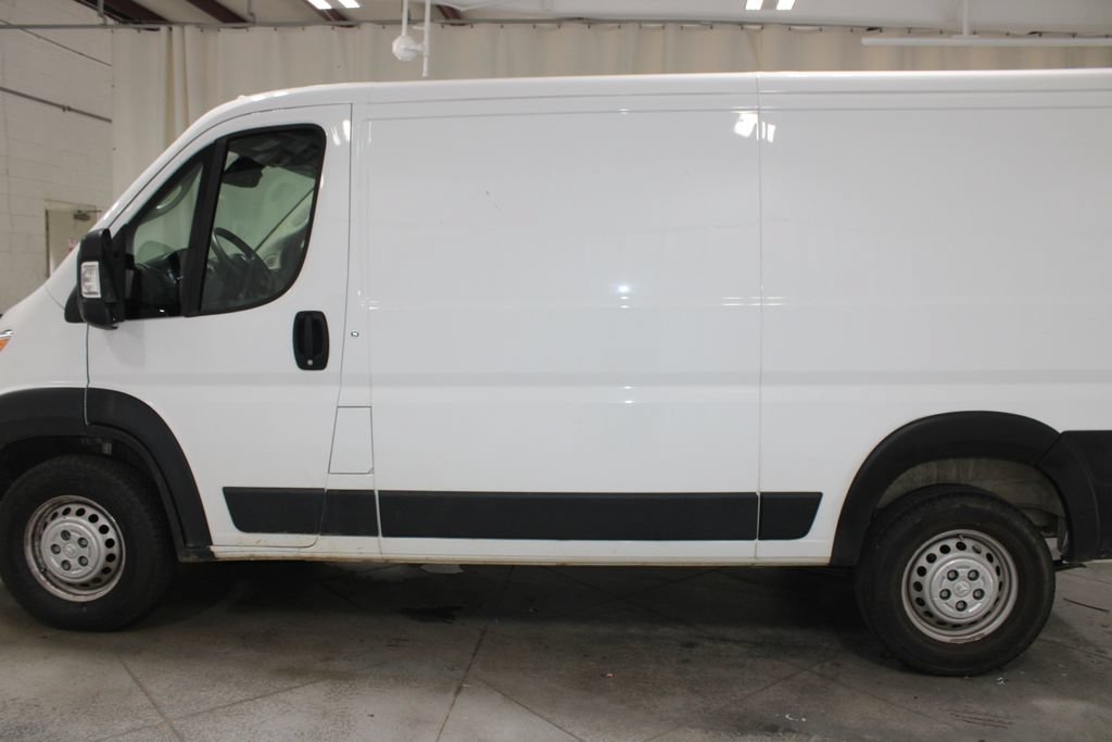 Used 2025 RAM ProMaster 2500 w/ Convenience Group FWD image 6