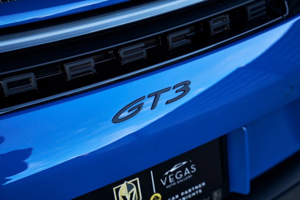 Used 2026 Porsche 911 GT3 w/ Weissach Package RWD image 17