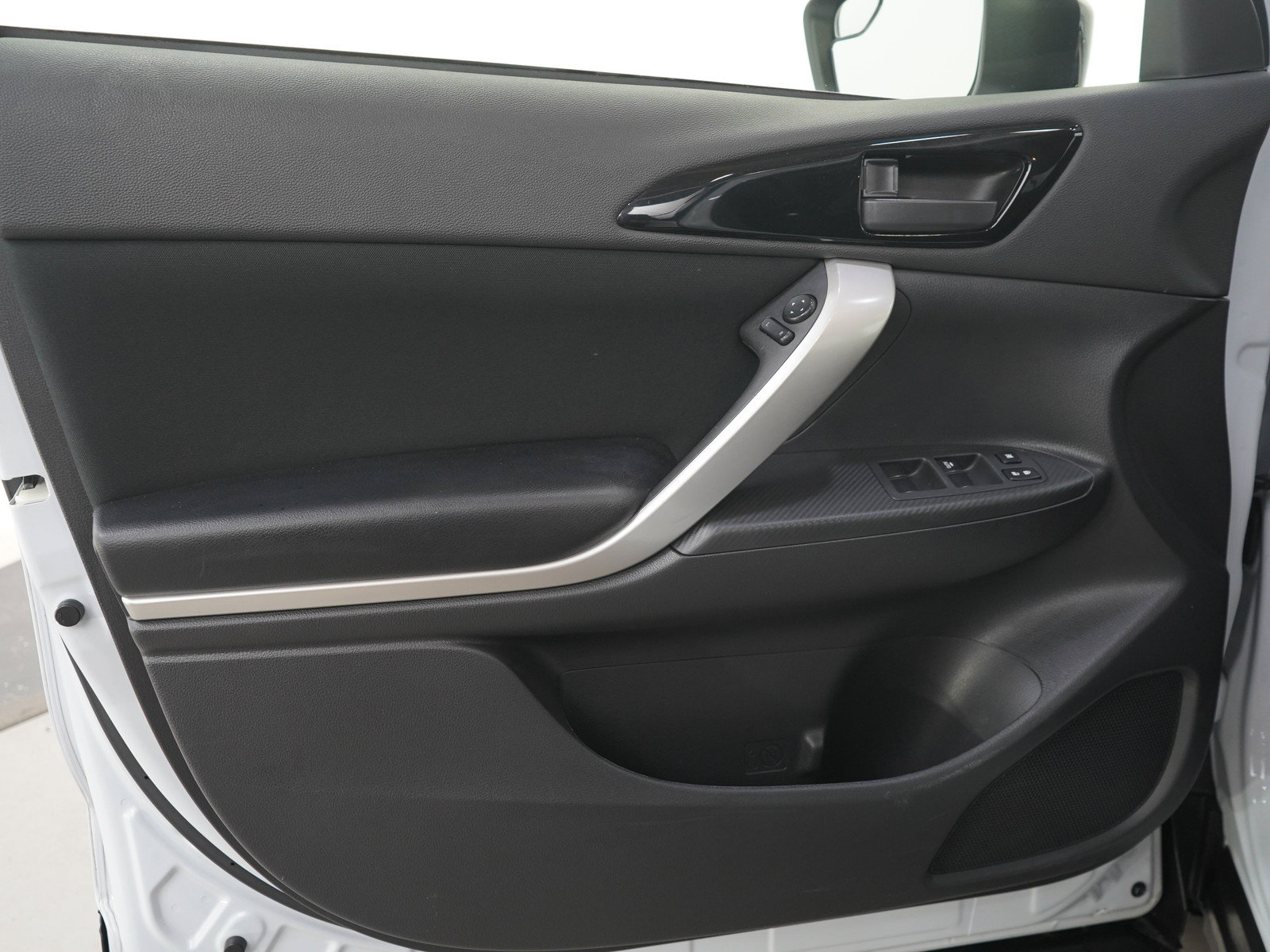 Used 2023 Mitsubishi Eclipse Cross LE AWD/4WD image 20