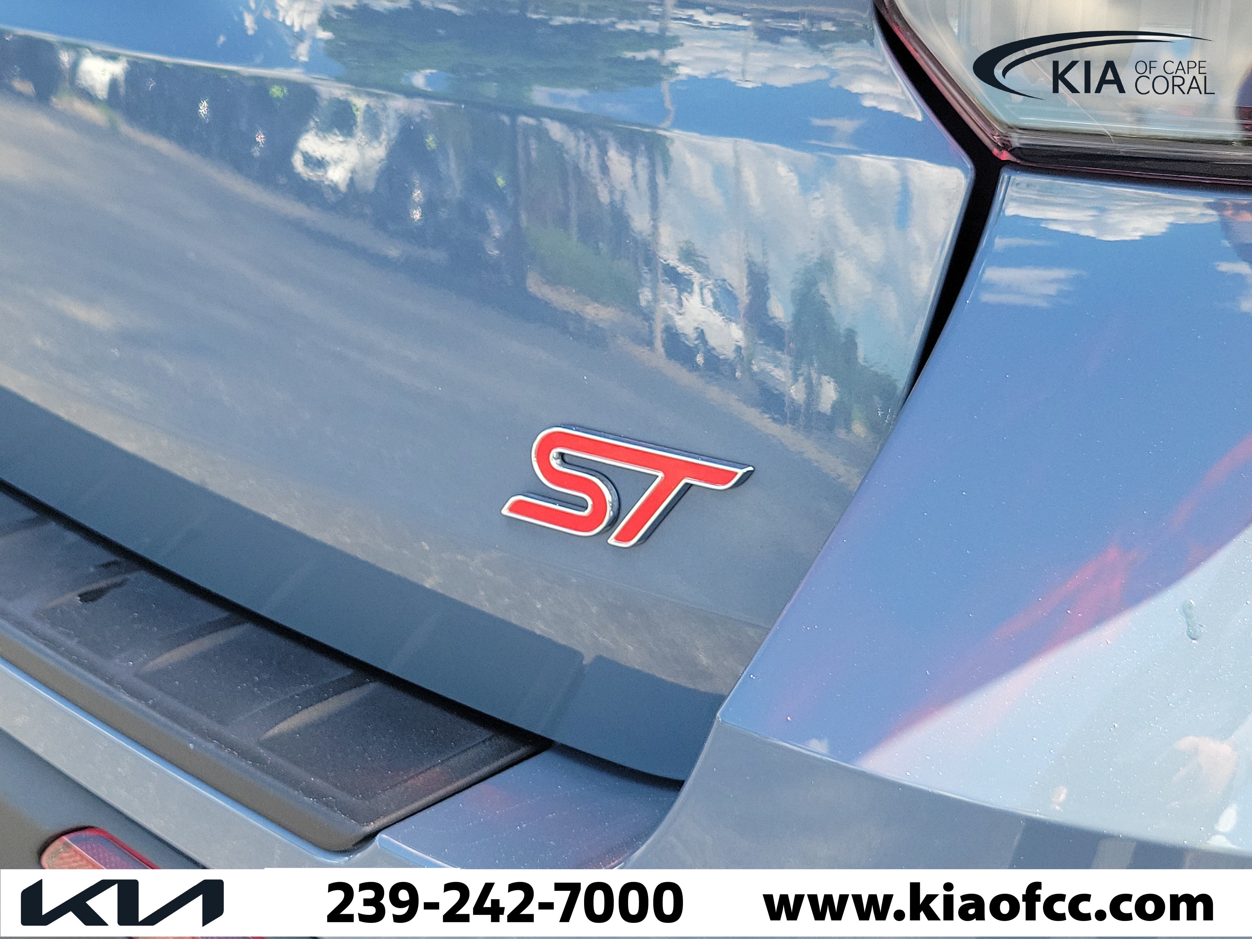 Used 2025 Ford Explorer ST AWD/4WD image 10