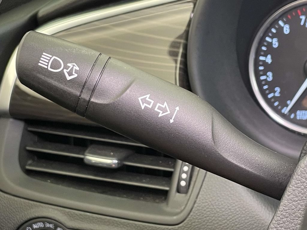 Used 2020 Buick Envision Premium w/ LPO, Road Trip Package AWD/4WD image 35