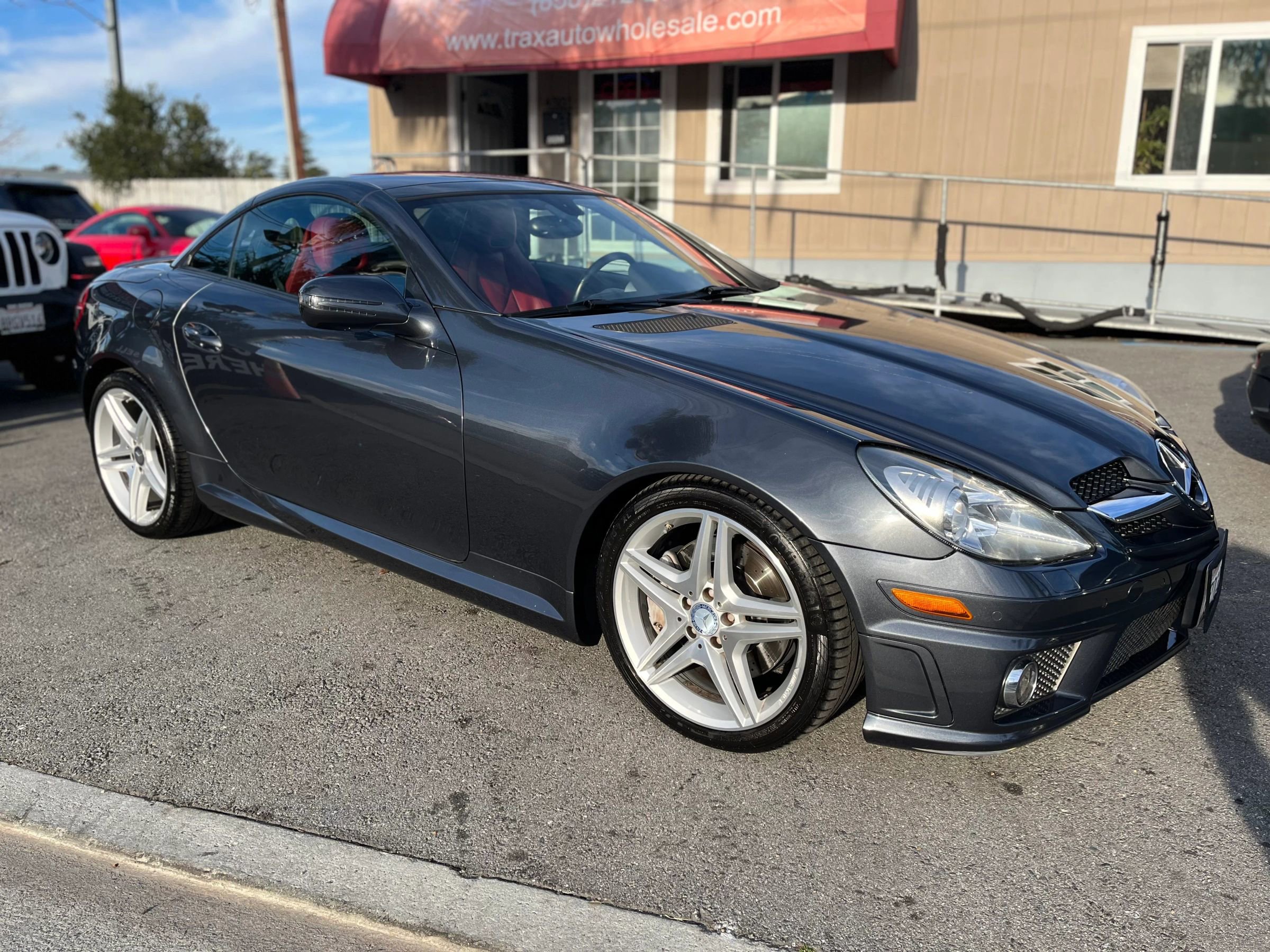 Used 2011 Mercedes-Benz SLK 350 image 6