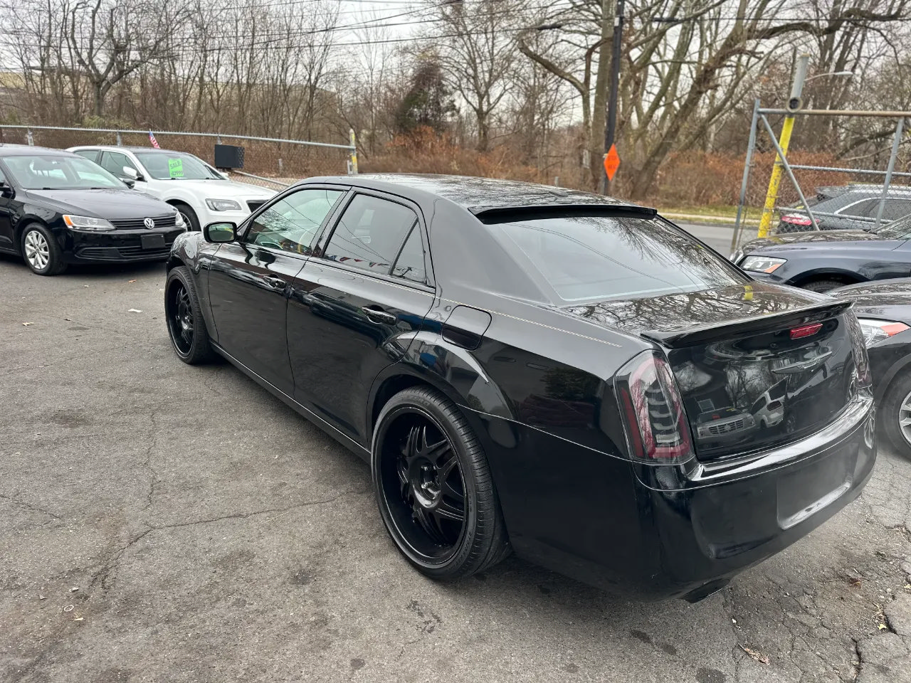 Used 2014 Chrysler 300 C RWD image 12
