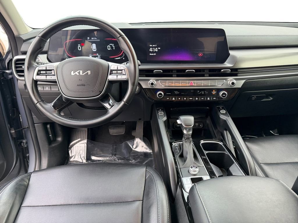 Used 2023 Kia Telluride S image 10
