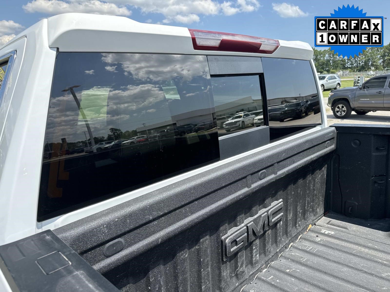 Used 2023 GMC Sierra 1500 SLT w/ SLT Premium Package AWD/4WD image 13