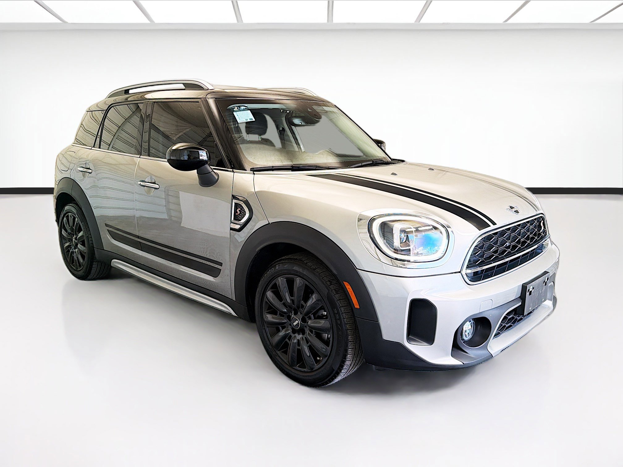 Used 2024 MINI Cooper Countryman S FWD image 3