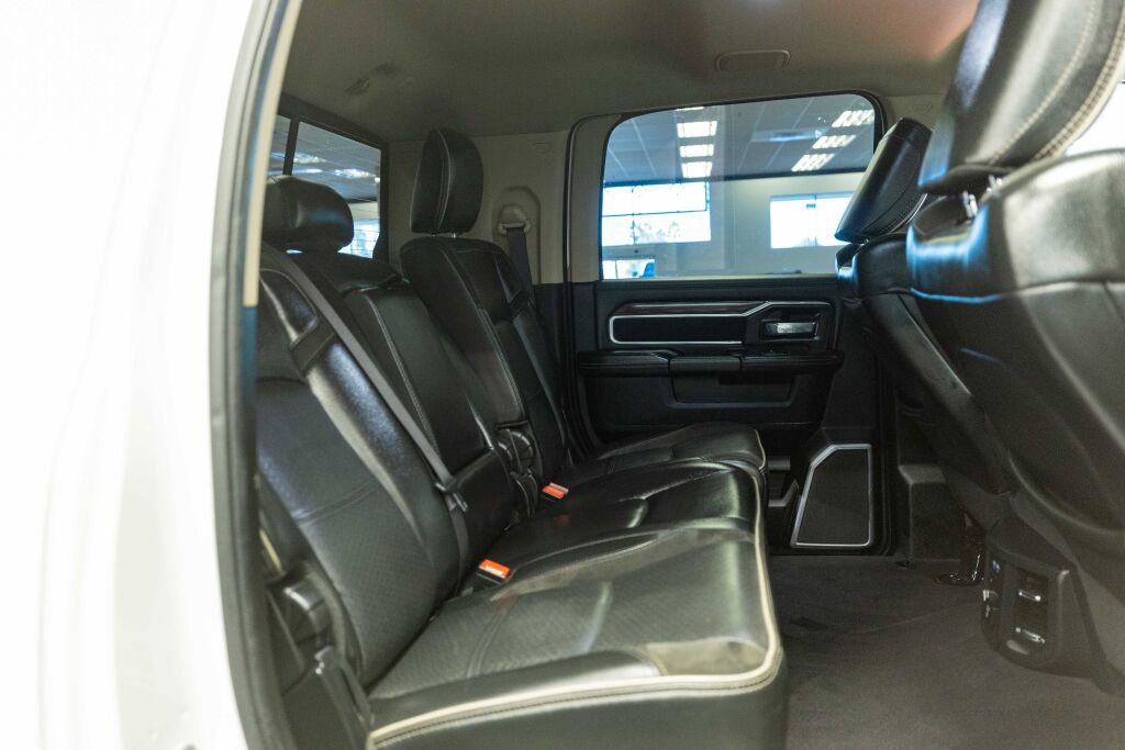 Used 2020 RAM 3500 Laramie image 15