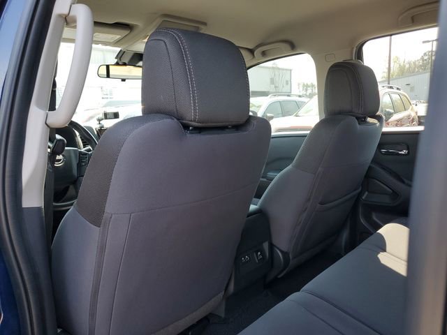 Used 2023 Nissan Frontier SV w/ SV Convenience Package image 12