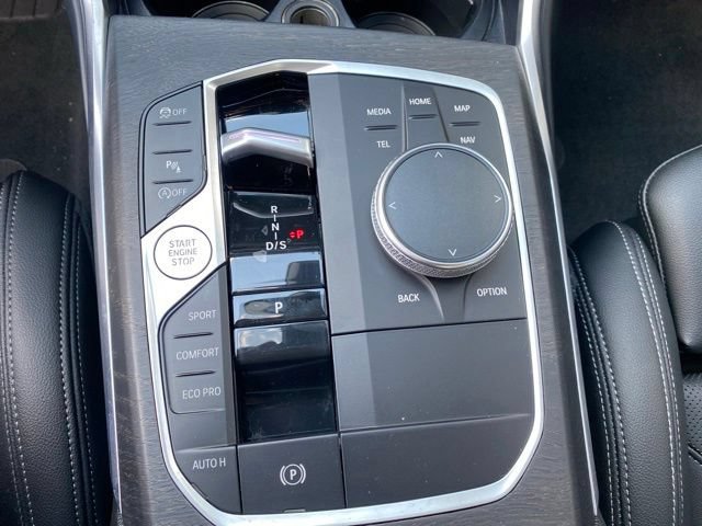 Used 2023 BMW 330i xDrive Sedan w/ Driving Assistance Package AWD/4WD image 17
