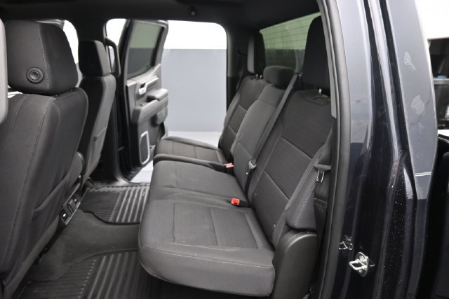 Used 2024 Chevrolet Silverado 1500 LT AWD/4WD image 10