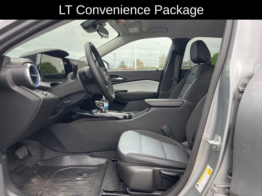 Used 2025 Chevrolet Trax LT w/ Driver Confidence Package FWD image 12