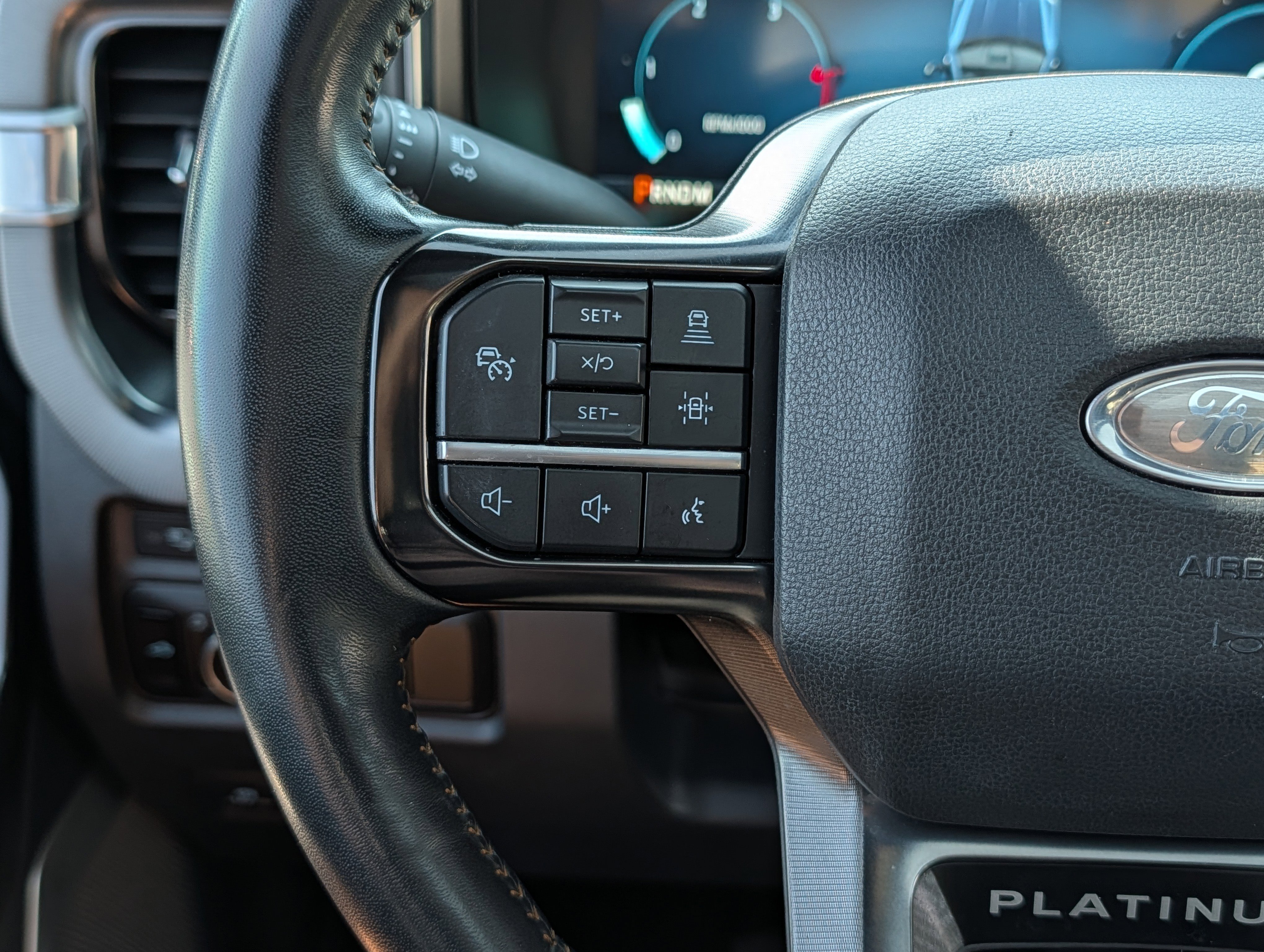 Used 2023 Ford F450 Platinum AWD/4WD image 64