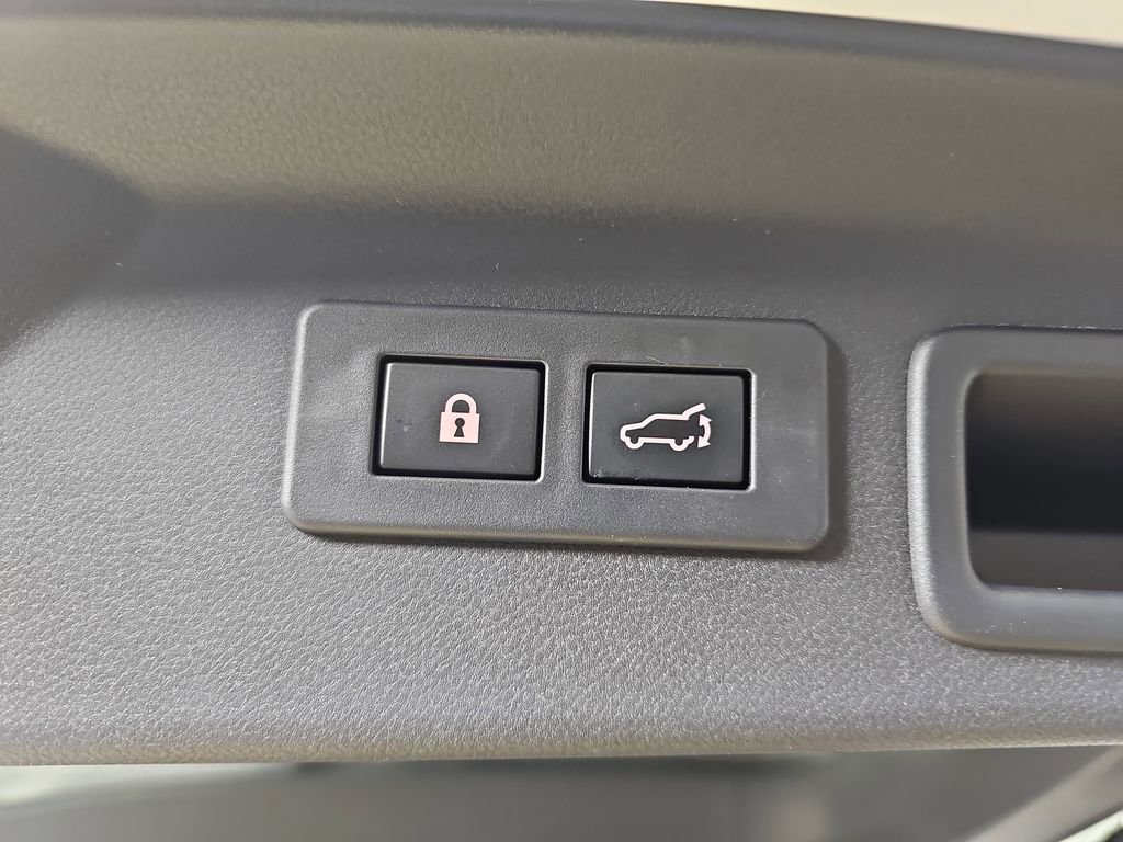 Used 2025 Subaru Forester Sport image 17