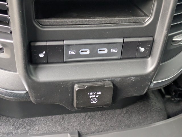 New 2026 RAM 1500 Laramie AWD/4WD image 15