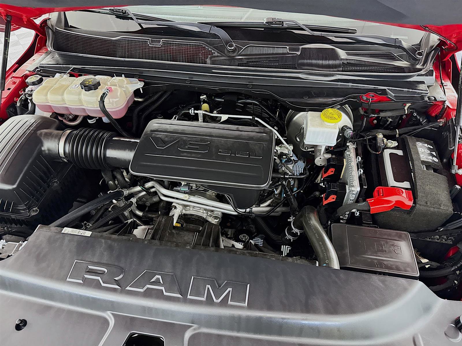 Used 2024 RAM 1500 Big Horn image 29