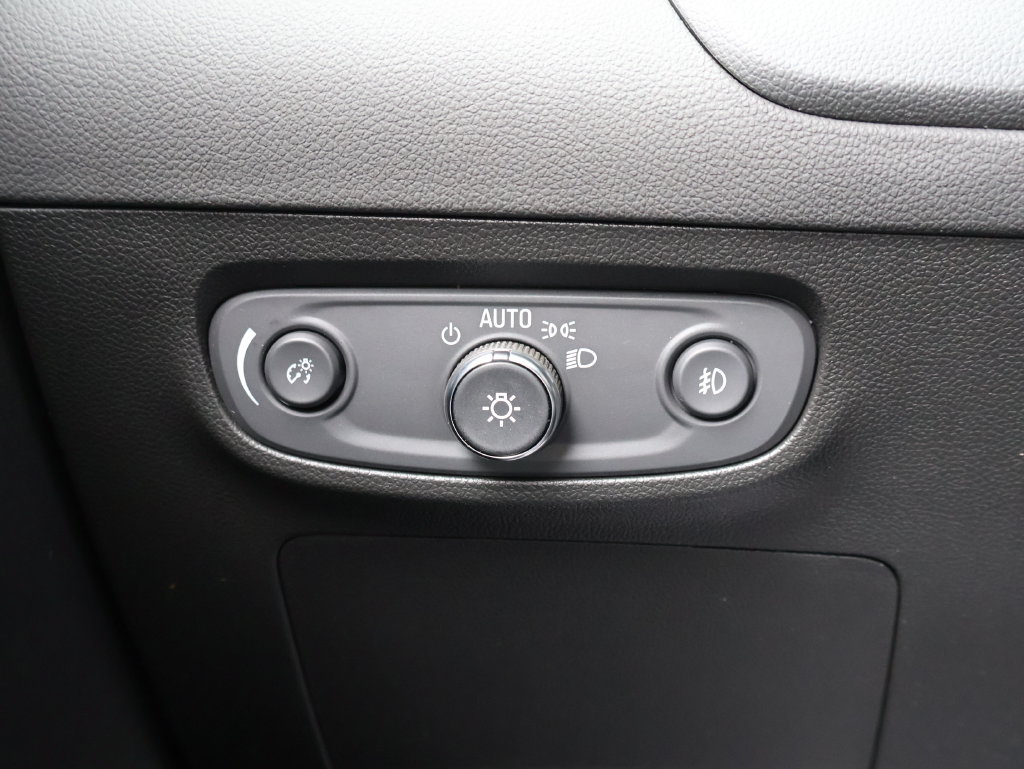 Used 2023 Buick Encore GX Essence w/ Experience Buick Package AWD/4WD image 32