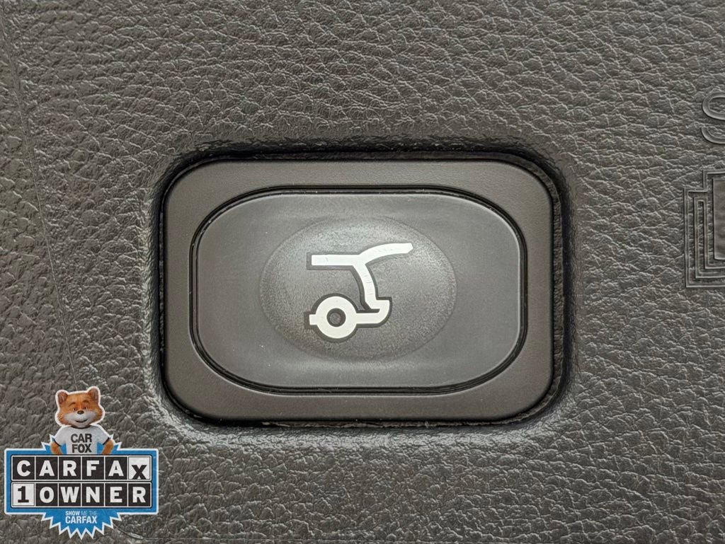 Used 2024 Ford Edge Titanium AWD/4WD image 31