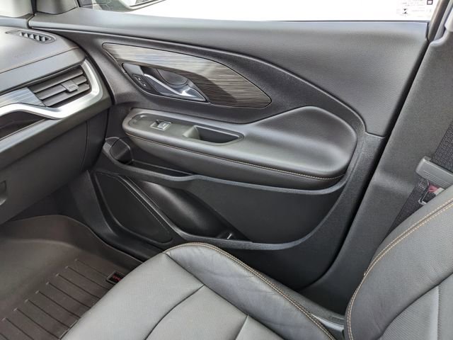 Used 2021 GMC Terrain SLT image 18