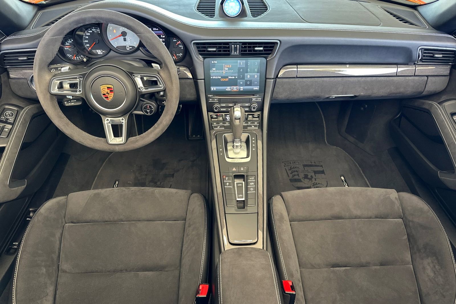 Used 2018 Porsche 911 Targa 4 GTS image 6