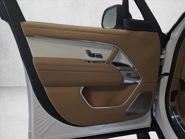 New 2026 Land Rover Range Rover SV AWD/4WD image 28