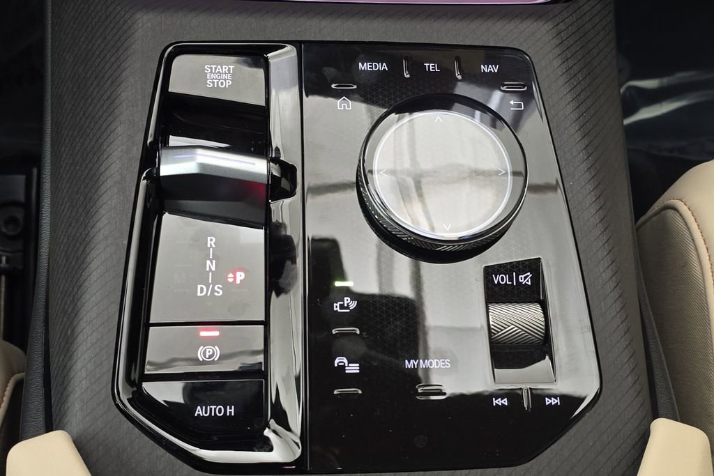 Used 2026 BMW X3 xDrive30 w/ Convenience Package image 21