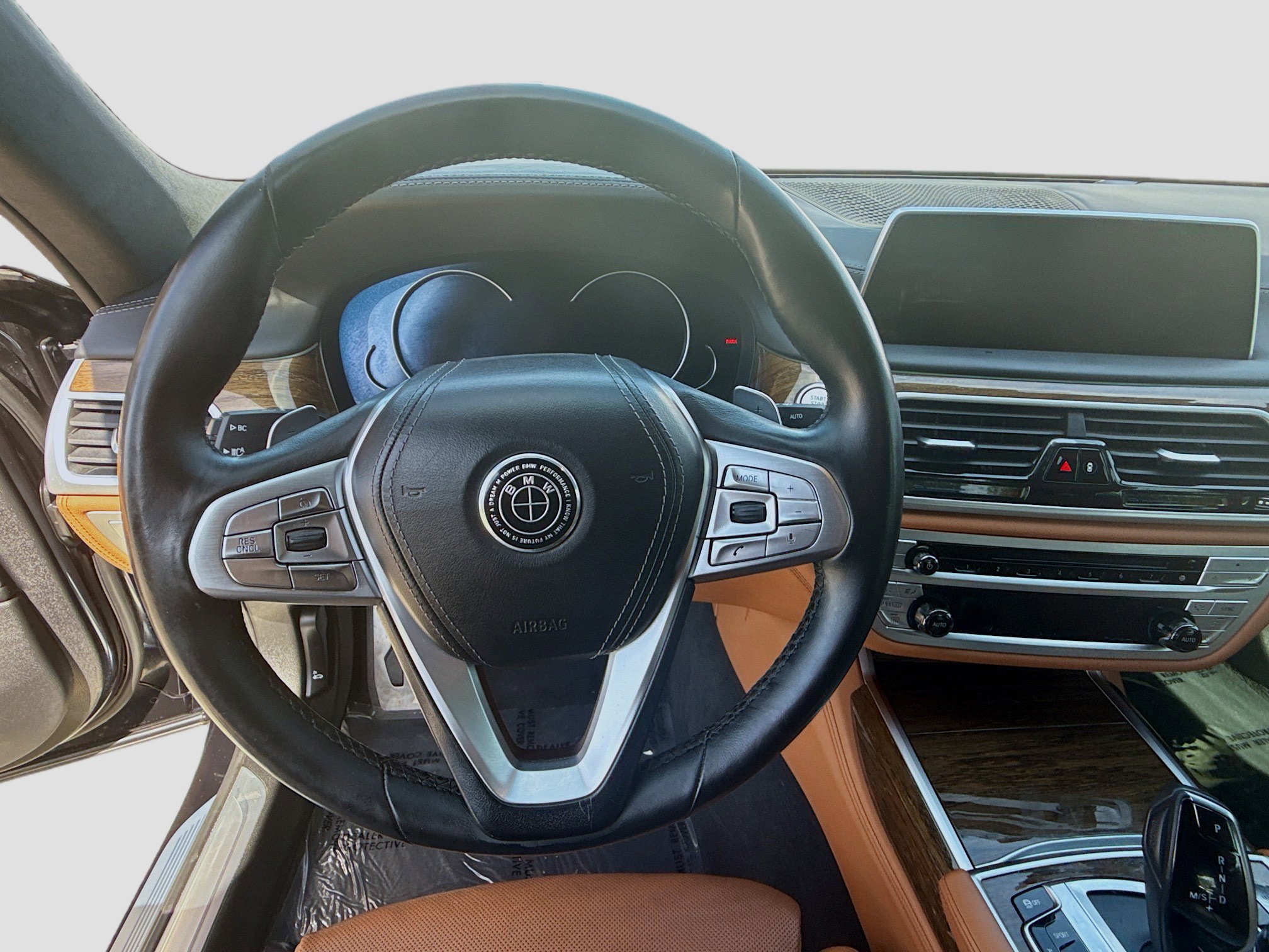Used 2018 BMW 750i RWD image 10