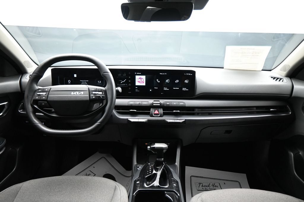 Used 2025 Kia K4 EX FWD image 12