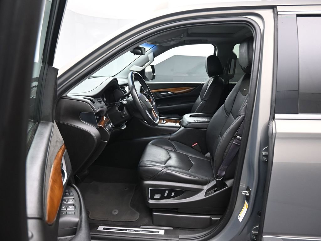 Used 2017 Cadillac Escalade Premium Luxury image 12