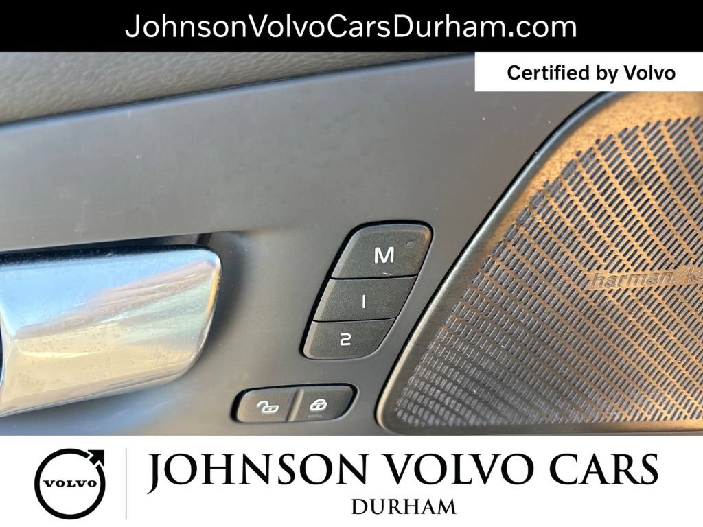 Certified 2024 Volvo XC60 B5 Ultimate AWD/4WD image 16