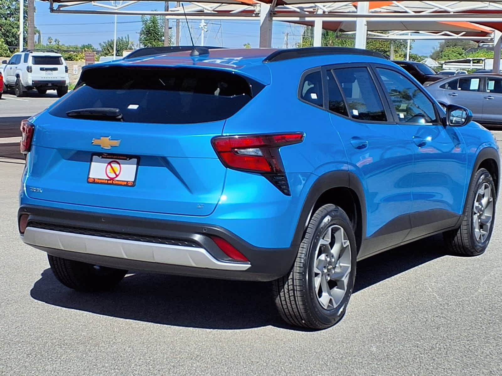 Used 2025 Chevrolet Trax LT w/ Driver Confidence Package FWD image 6