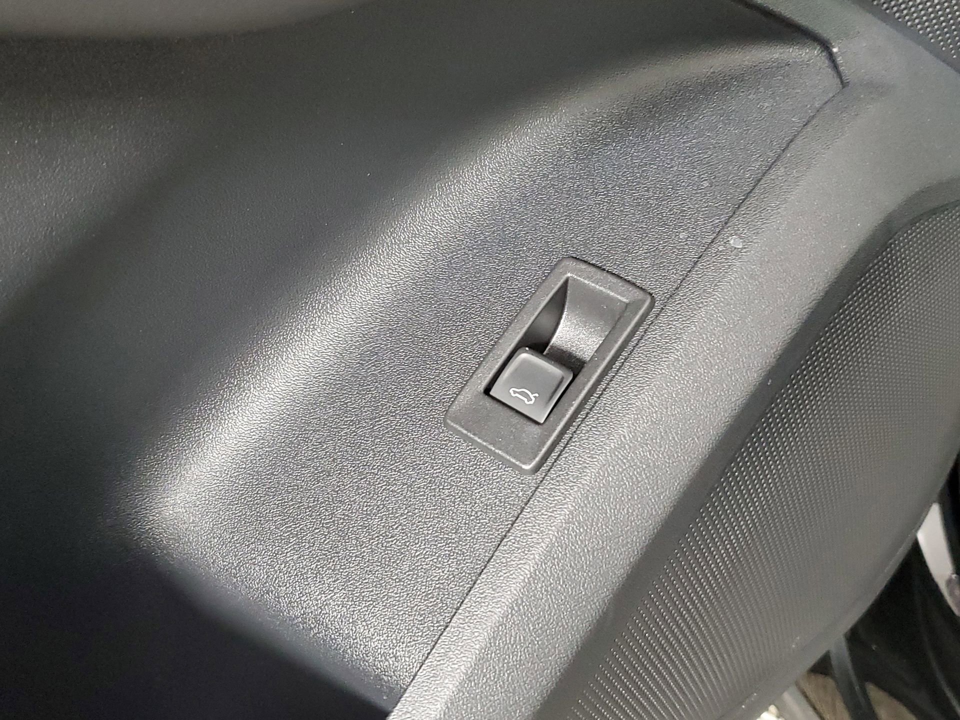 New 2025 Audi Q5 Premium Plus image 30