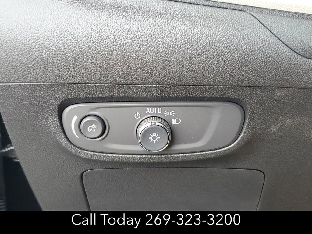 New 2025 Buick Encore GX Avenir w/ Avenir Technology Package image 17