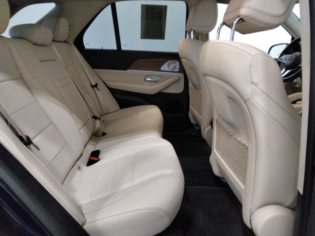 Used 2021 Mercedes-Benz GLE 350 4MATIC w/ Premium Package image 39